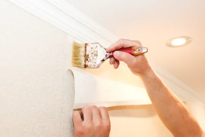Pose de papier peint à Bornambusc — revêtements muraux et toiles de verre